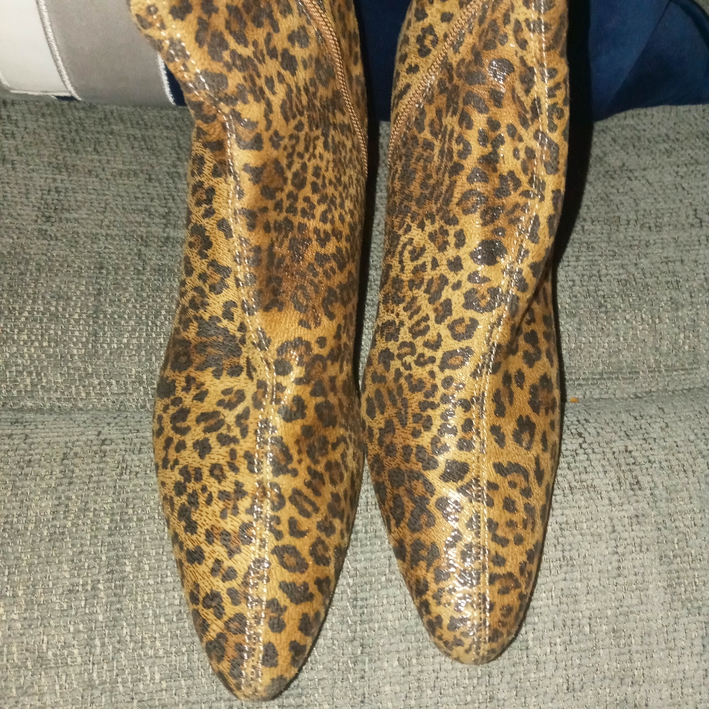- Woman's Boot Final Markdown